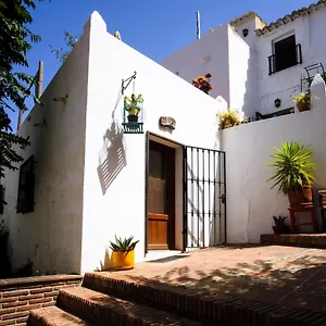 The Studio, A Colourful, Small And Unique One Bedroom Studio In , Comares España