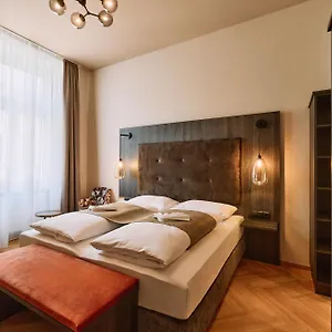 4* מלון Urban Rathaus - Self Check-in